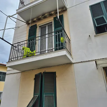 アパート Maison 18